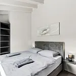 Holiday home Viktor By Interhome